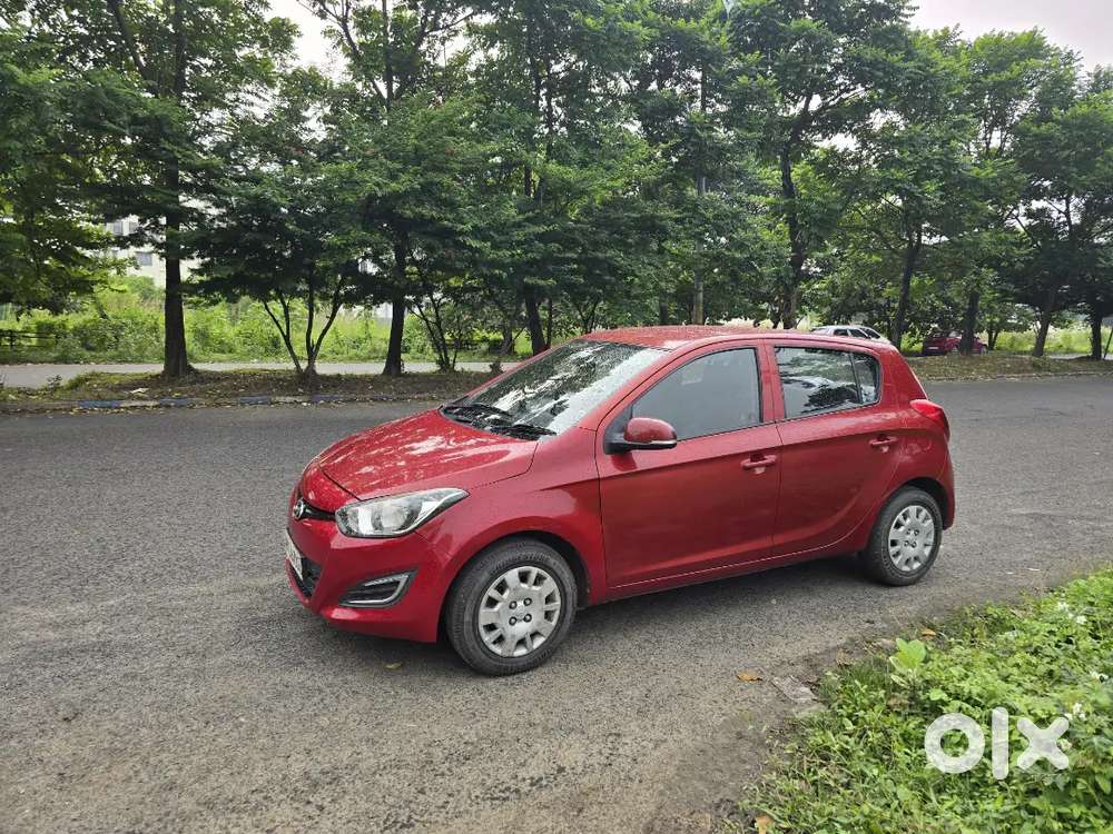 Hyundai I20 Magna(o) Android Auto, Jbl Speaker, Reverse Camera, Led