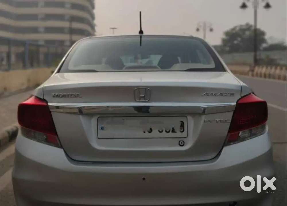 Honda Amaze 2015 Petrol Well Maintained