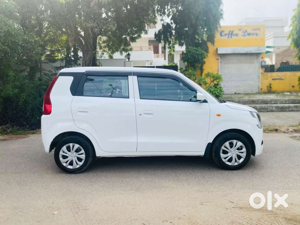 Maruti Suzuki Wagon R 1.0 Vxi Ags, 2023, Petrol