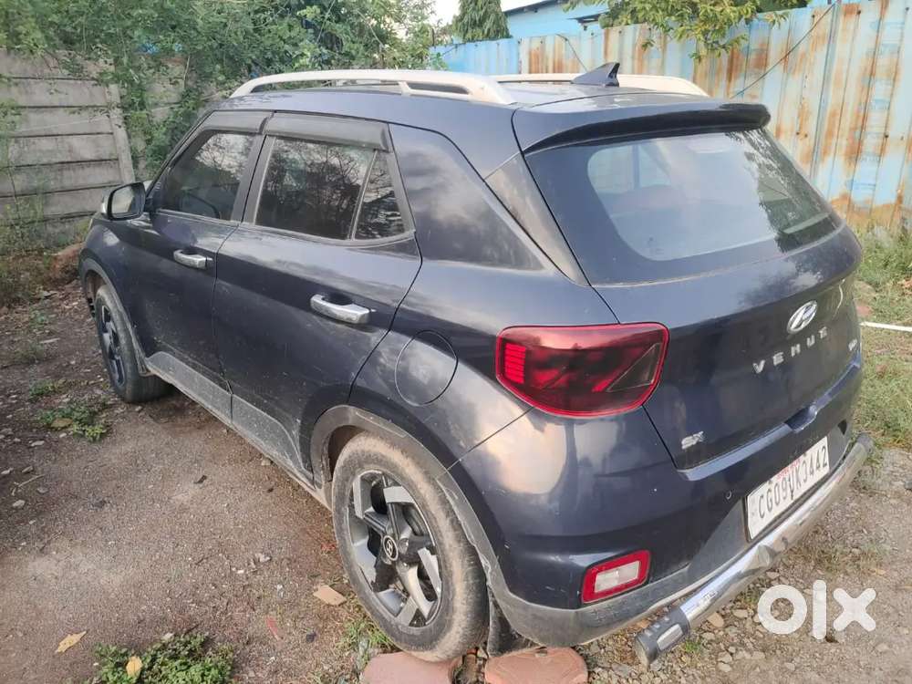 Hyundai Venue 2020 Petrol Well Maintained, Good Condition