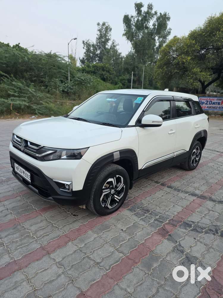 Maruti Suzuki Brezza 1.5 Lxi Smart Hybrid, 2024, Petrol