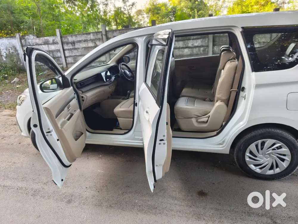 Maruti Suzuki Ertiga Vxi 2026