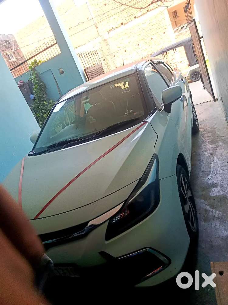 Toyota Glanza Hybrid 2024