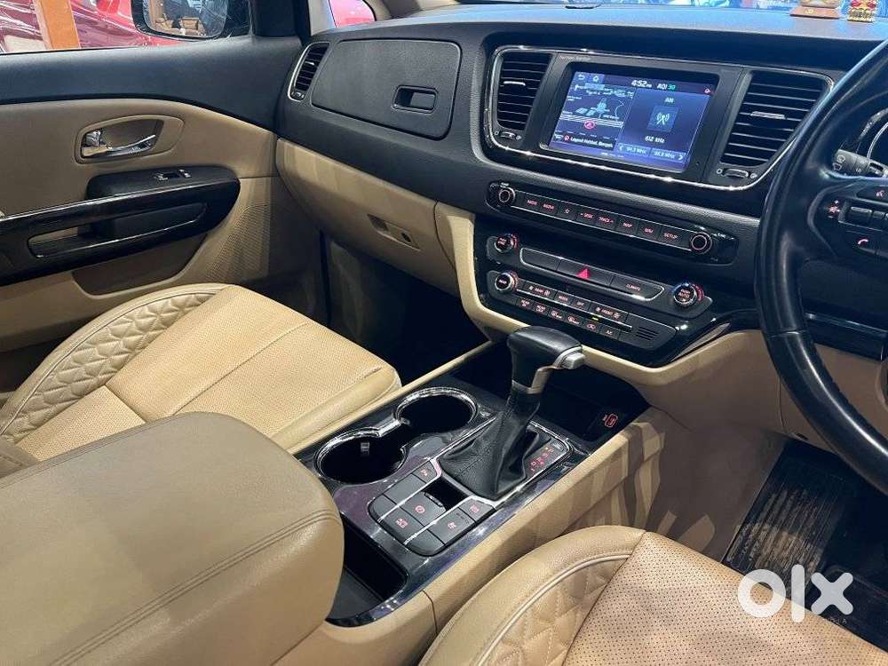 Kia Carnival Limousine Plus 7 Str, 2022, Diesel