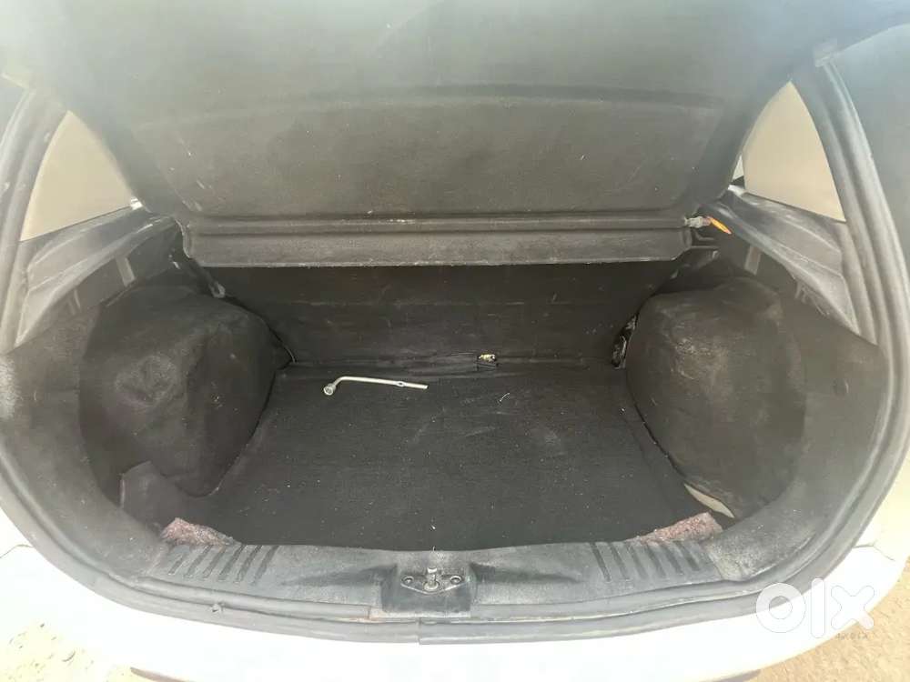 Ford Figo 1.2 Petrol 2013