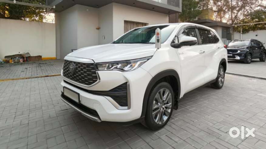 Toyota Innova Hycross 2.0 Zx Hybrid 7 Str, 2024, Electric