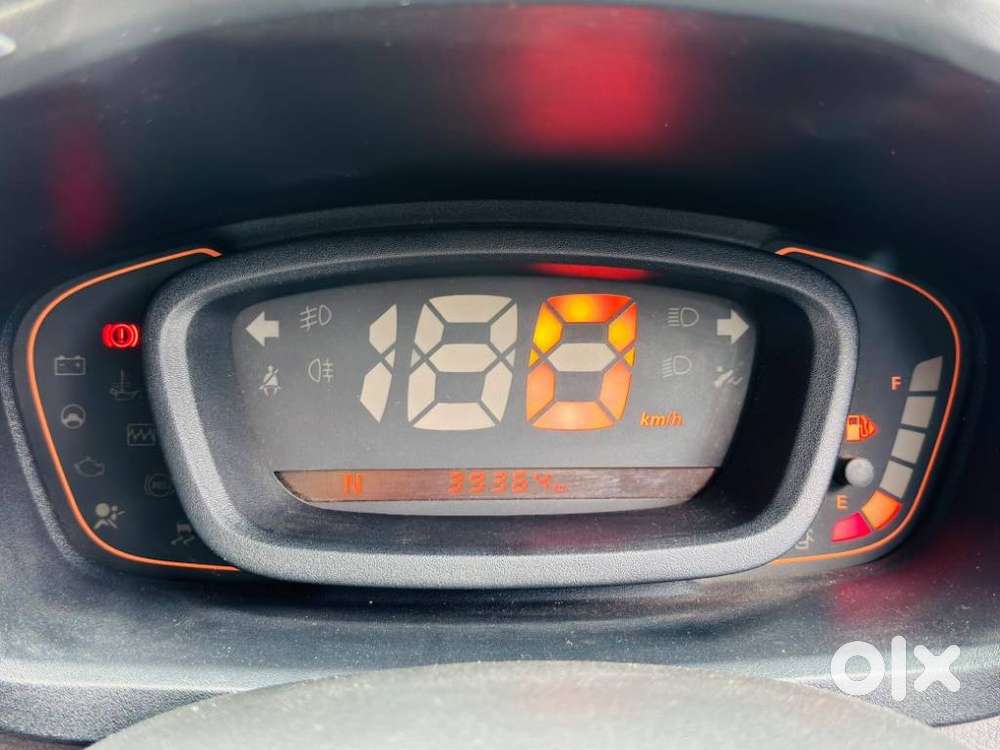 Renault Kwid 1.0 Rxt (o) Easy-r, 2018, Petrol