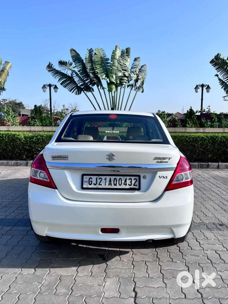 Maruti Suzuki Swift Dzire 1.2 Vxi Bsiv, 2014, Cng & Hybrids