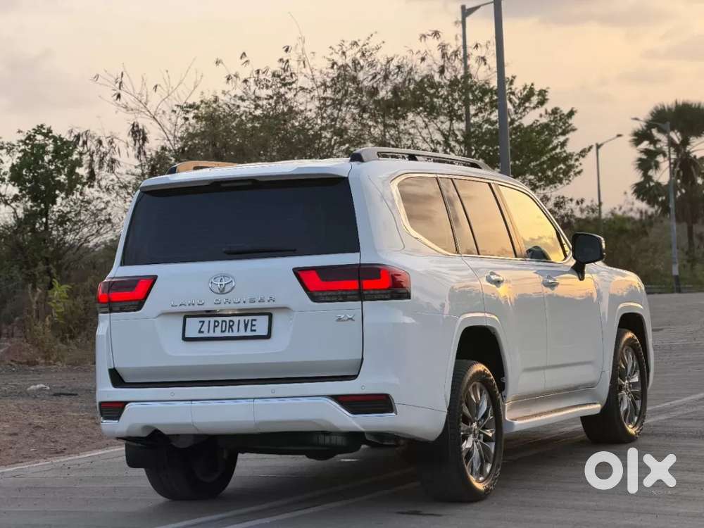 Toyota Land Cruiser 3.3 Zx Diesel, 2023, Diesel