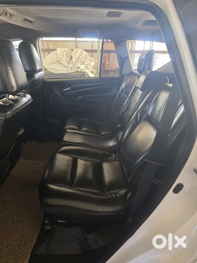 Innova Crysta 2019