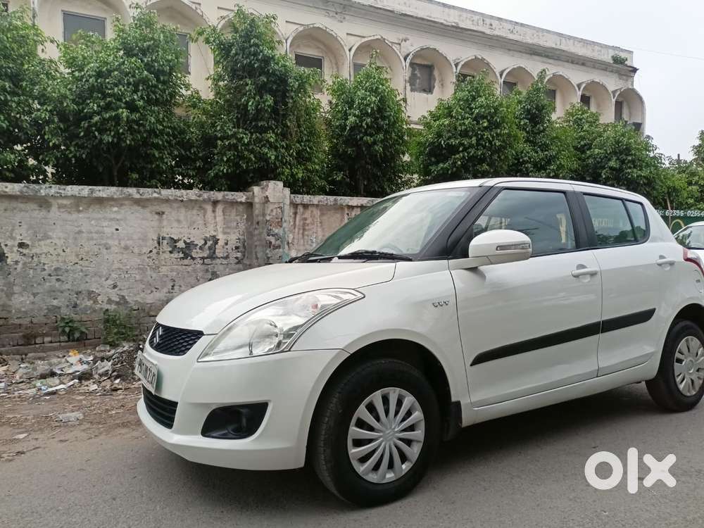 Maruti Suzuki Swift Vxi + Manual, 2014, Petrol