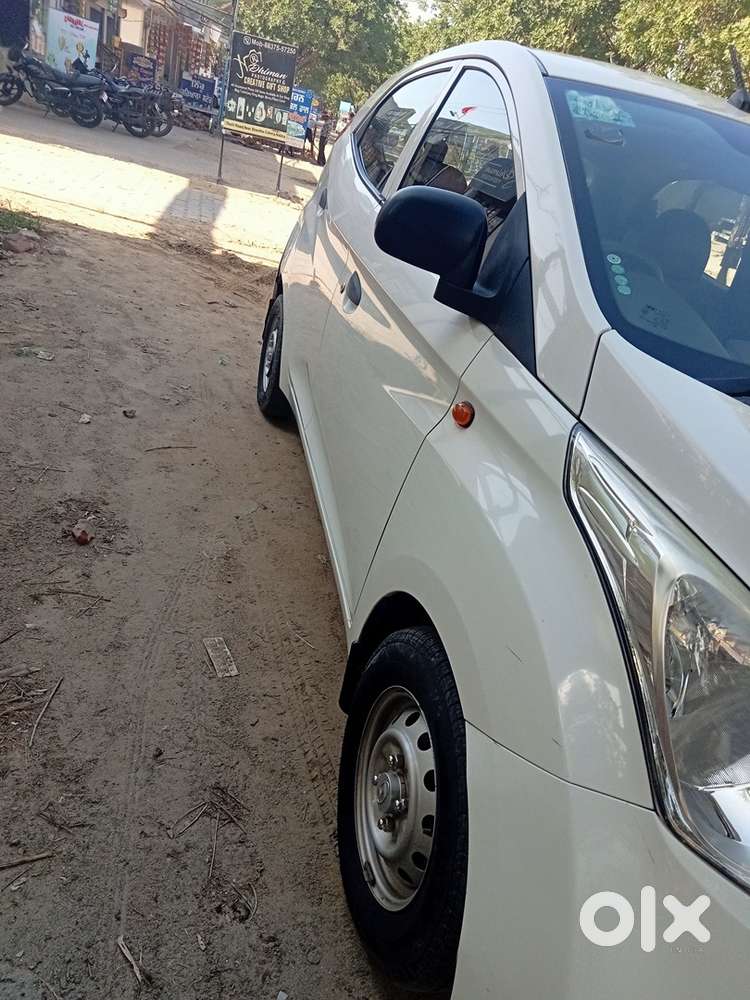 Hyundai Eon Era Petrol Manual 2014. Well Maintained.