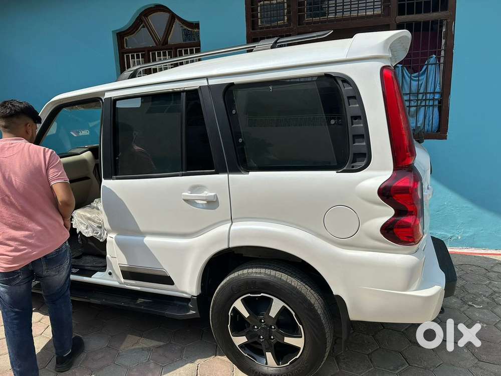 Mahindra Scorpio Classic 2023 Diesel Manual