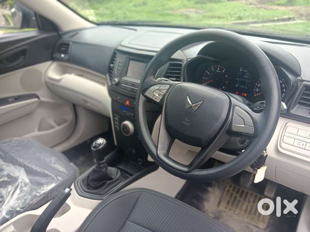 Mahindra Xuv300 W6, 2024, Petrol