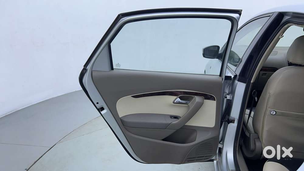 Skoda Rapid 2013-2016 1.6 Mpi Ambition With Alloy Wheel, 2015, Petro..