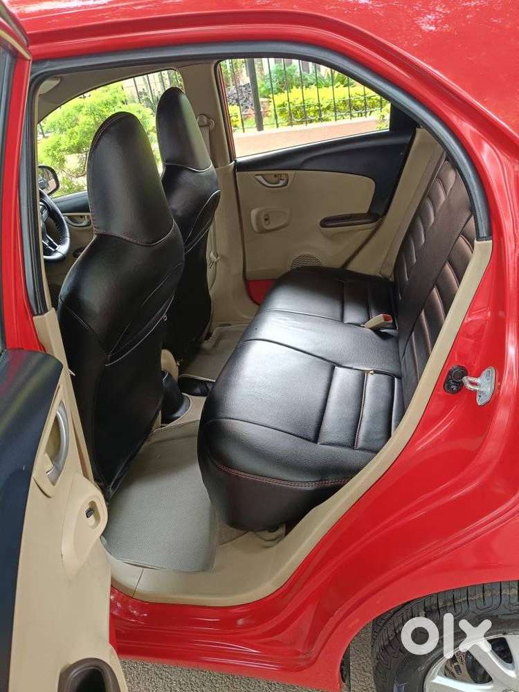 Honda Brio V Automatic, 2012, Petrol