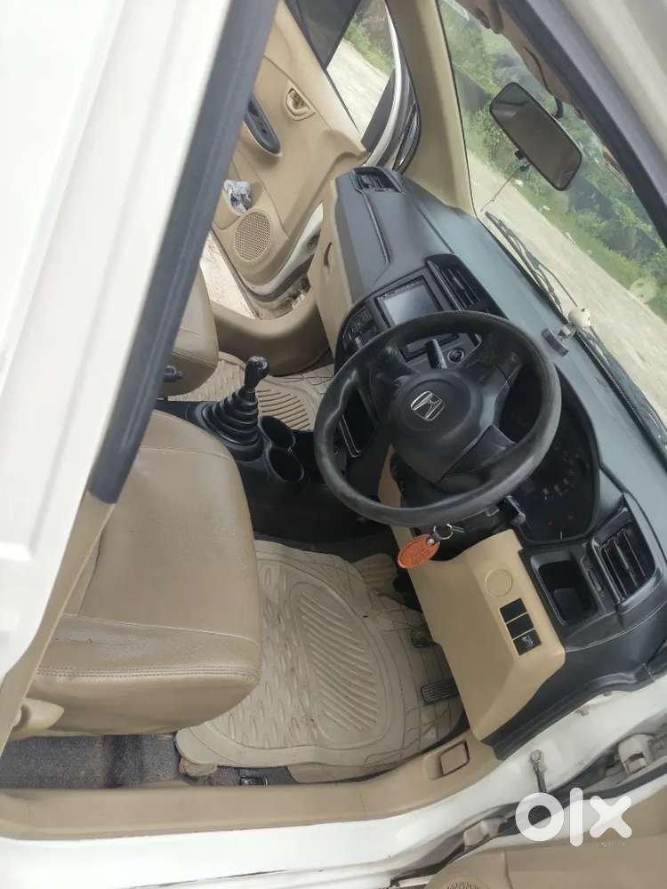 Honda Amaze 2017 Diesel 2nd Owner Urgent Sale Gadi Pe 80k Ka Loan Hai