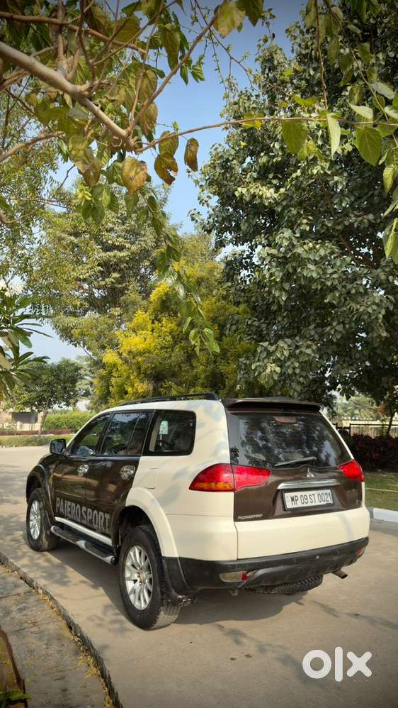 Mitsubishi Pajero Sport 4x4 Manual 2014 Diesel  Vip 0021  Excellent