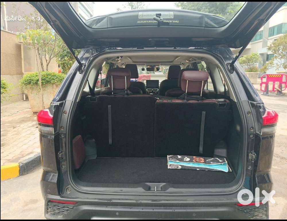 Toyota Innova Hycross 2024 Petrol 20100 Km