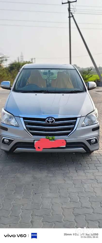 Toyota Innova 2.5 G 2015