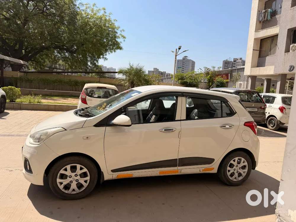 Petrol + Cng One Handedly Use. Prime Car