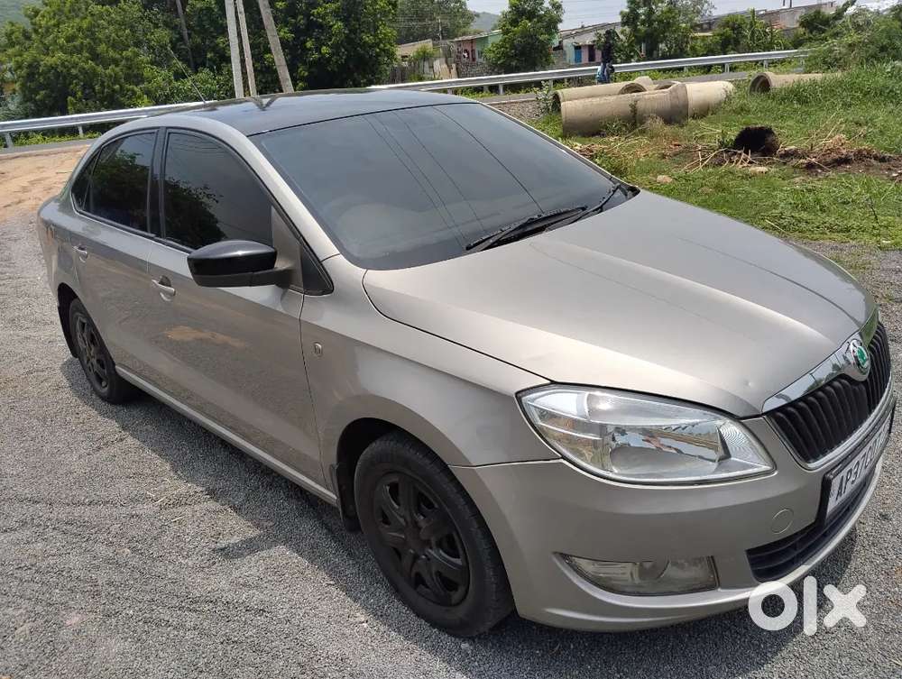 Skoda Rapid Elegance 2015