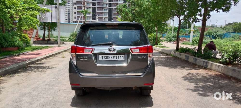 Toyota Innova Crysta 2.4 V 7 Str, 2017, Diesel