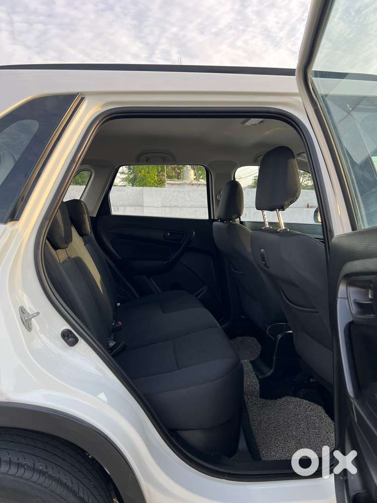 Maruti Suzuki Brezza 1.5 Vxi Smart Hybrid, 2022, Petrol
