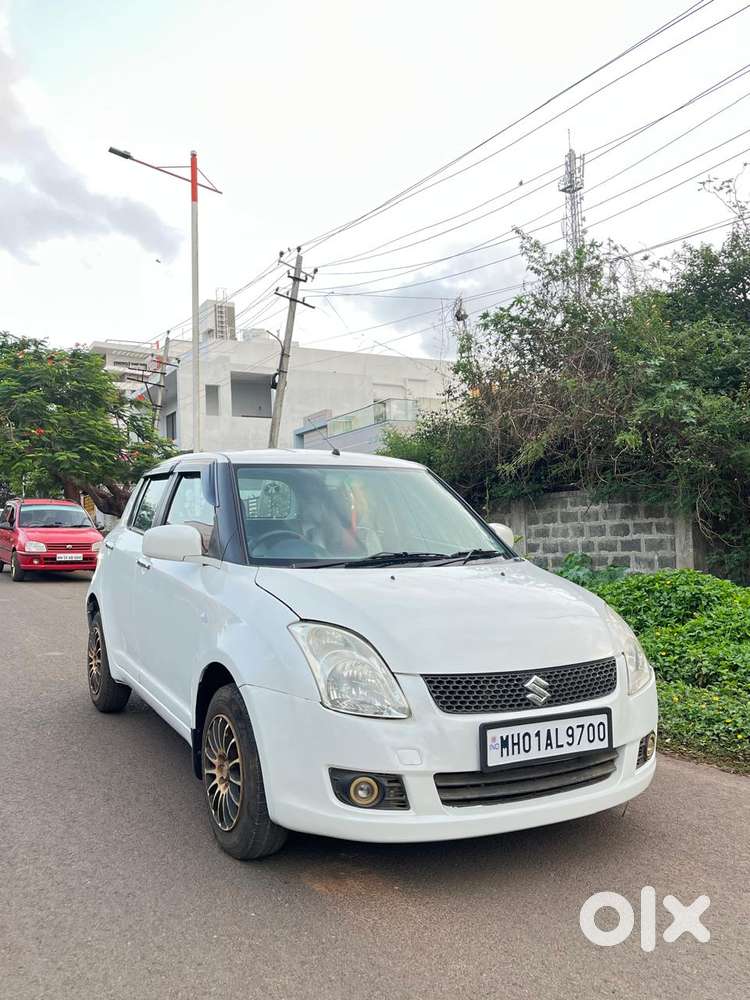 Maruti Suzuki Swift Lxi Bsiii, 2010, Petrol