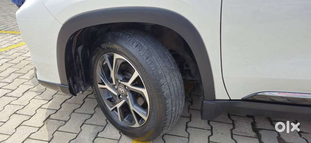 Toyota Urban Cruiser Hyryder 1.5 V Hybrid, 2024, Petrol