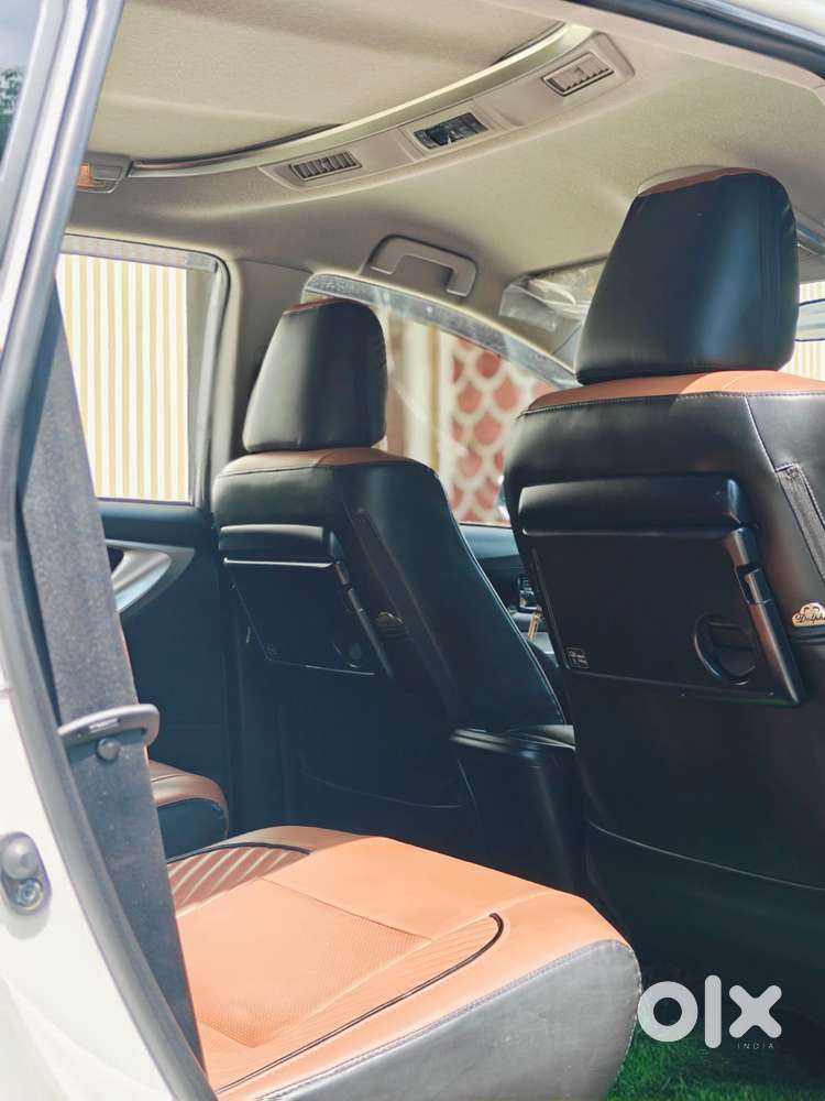 Toyota Innova Crysta 2.4 V, 2022, Diesel