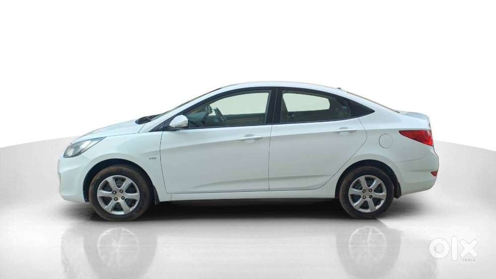 Hyundai Verna Vtvt 1.6 At Ex, 2013, Petrol