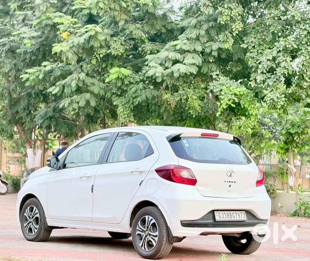 Tata Tiago 1.05 Revotorq Xt, 2023, Petrol