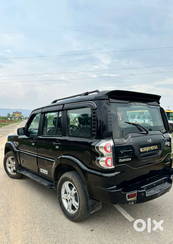 Mahindra Scorpio S10, 2017, Diesel