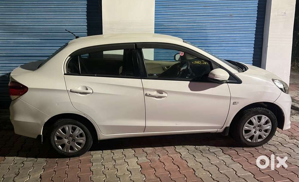 Honda Amaze Petrol 2015