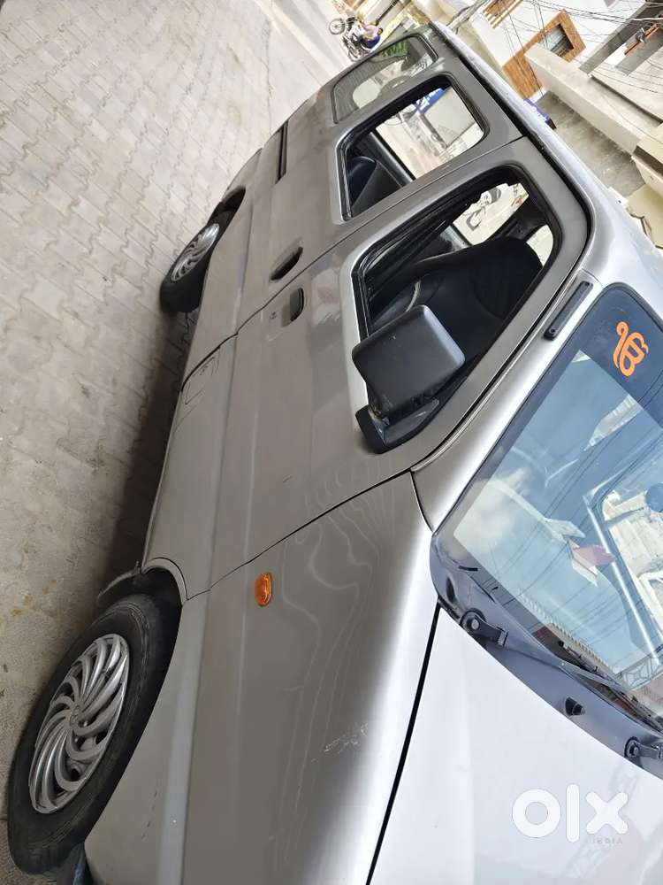 Maruti Suzuki Eeco 2016
