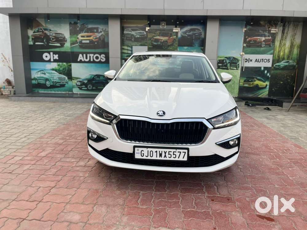 Skoda Slavia Style 1.0l Tsi At, 2025, Petrol