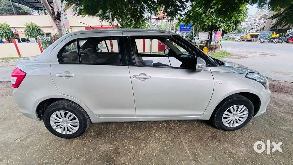 Maruti Suzuki Swift Dzire 1.2 Vxi Bsiv, 2016, Petrol