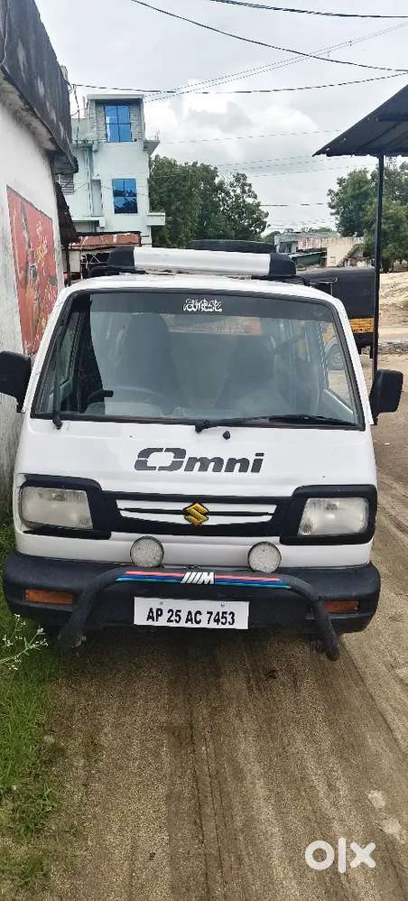 Maruti Suzuki Omni Bsiii 2010, Front Two Tyres New Mrf