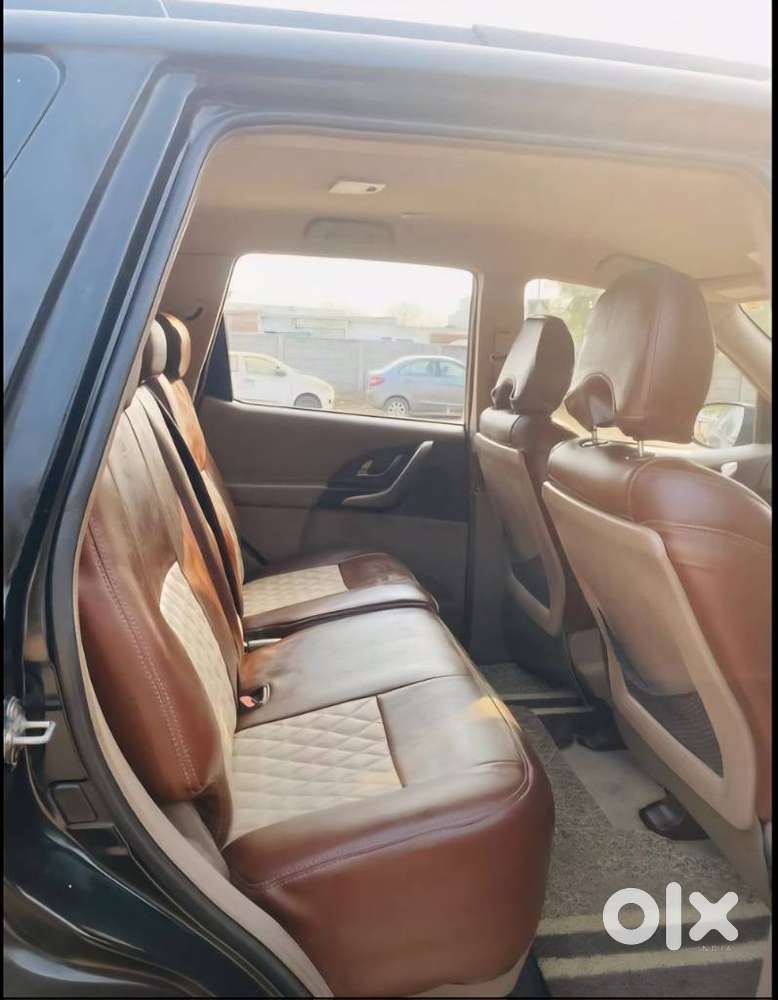 Mahindra Xuv500 Xclusive (driver Power Seat), 2014, Diesel