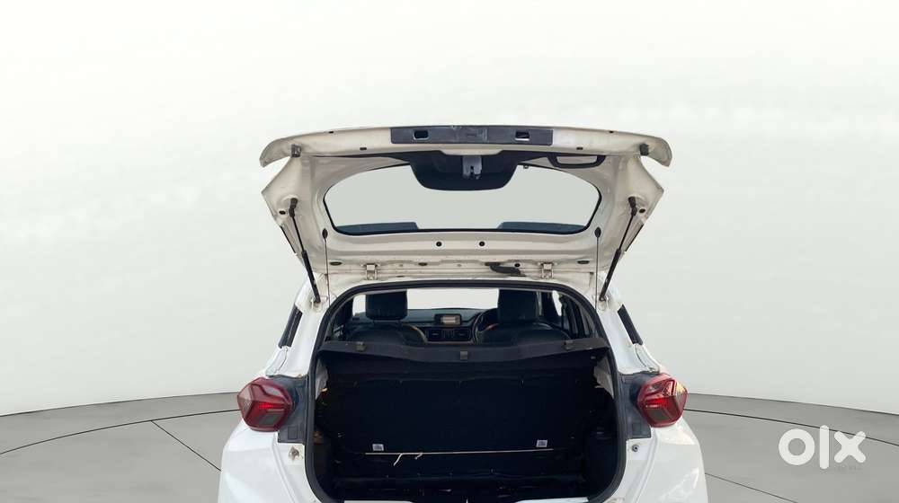 Tata Punch Camo Adventure Mt, 2022, Petrol