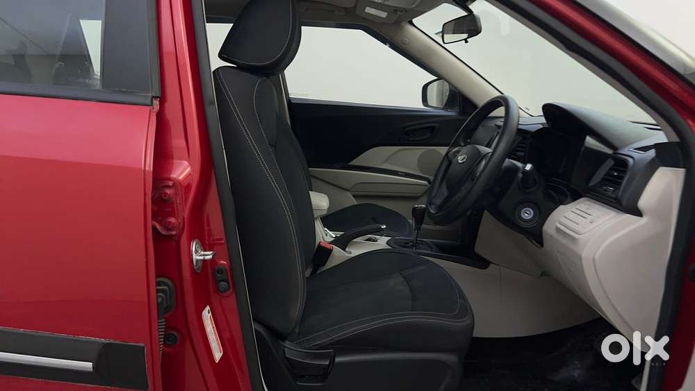 Mahindra Xuv300 W6 Amt Diesel, 2022, Diesel