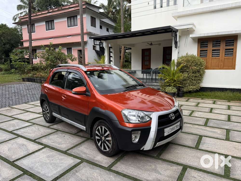 Toyota Etios Cross 1.2l G, 2015, Petrol