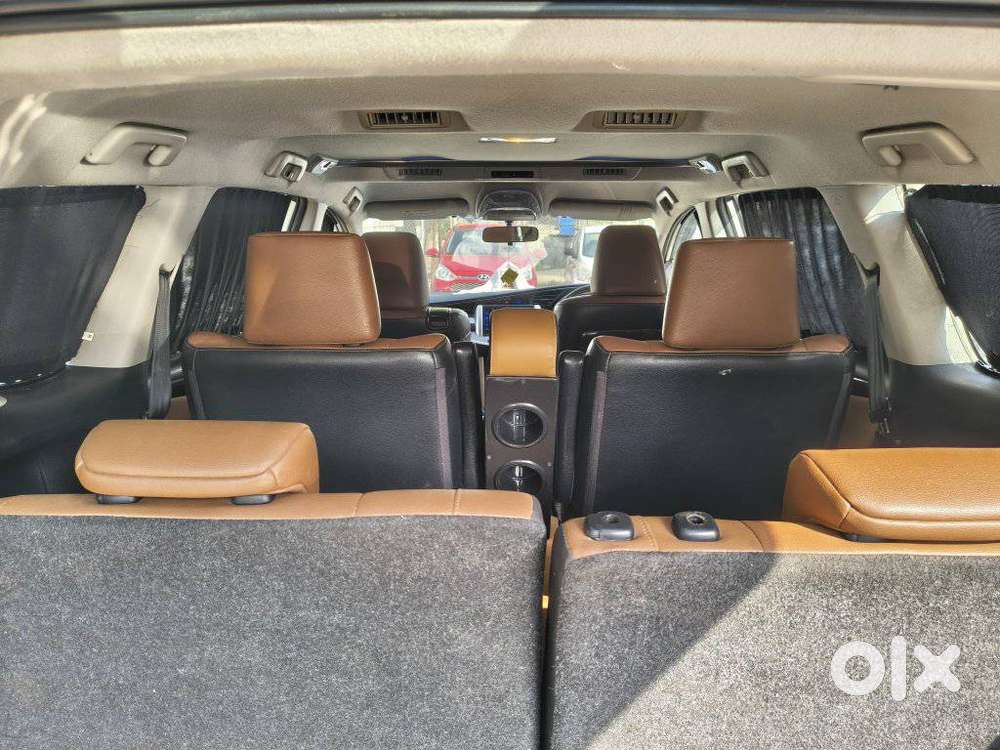 Toyota Innova Crysta 2.8z Automatic, 2017, Diesel