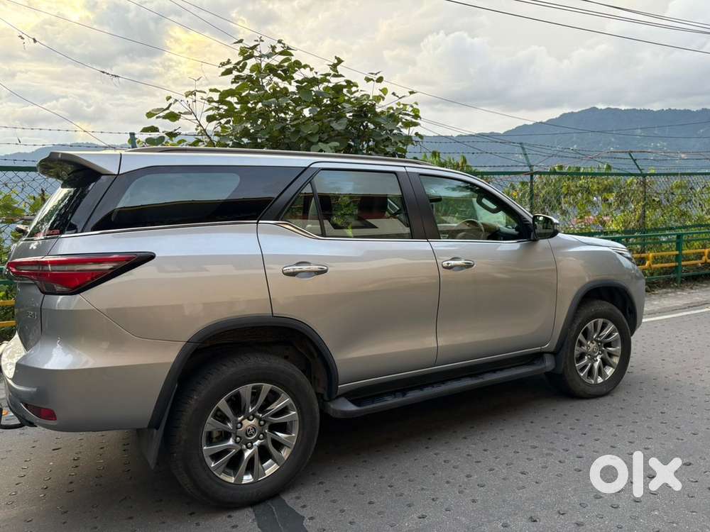 Toyota Fortuner 2022 Diesel 6092 Kms Driven