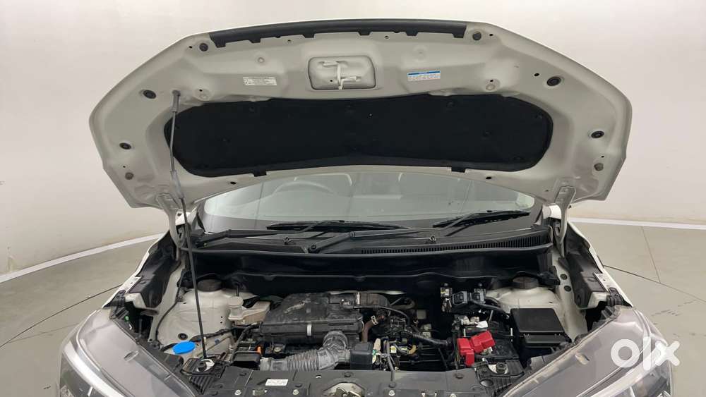 Maruti Suzuki Xl6 1.5 Zeta Mt, 2022, Petrol