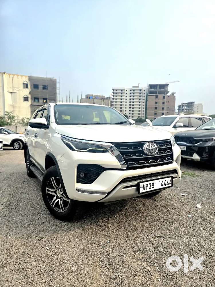 Toyota Fortuner 2022 Diesel 116000 Km Driven