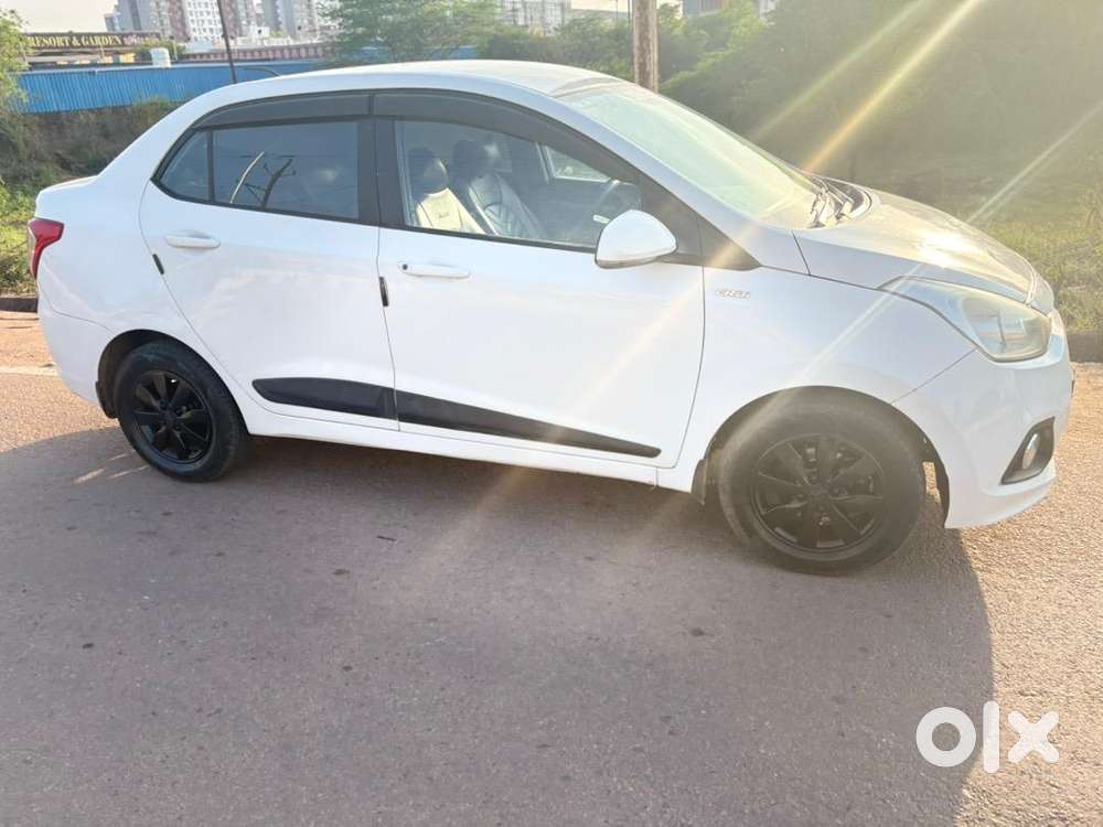 Hyundai Xcent 2016 Diesel Well Maintained