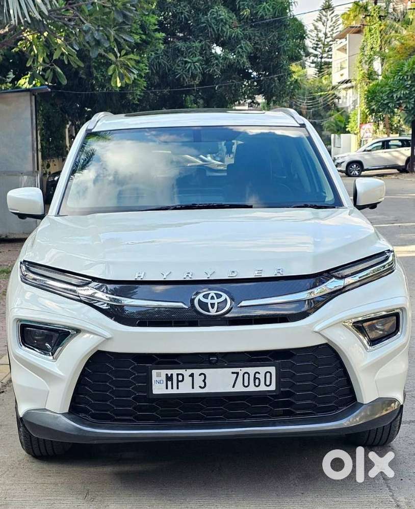 Toyota Urban Cruiser Hyryder 1.5 V Hybrid, 2025, Petrol
