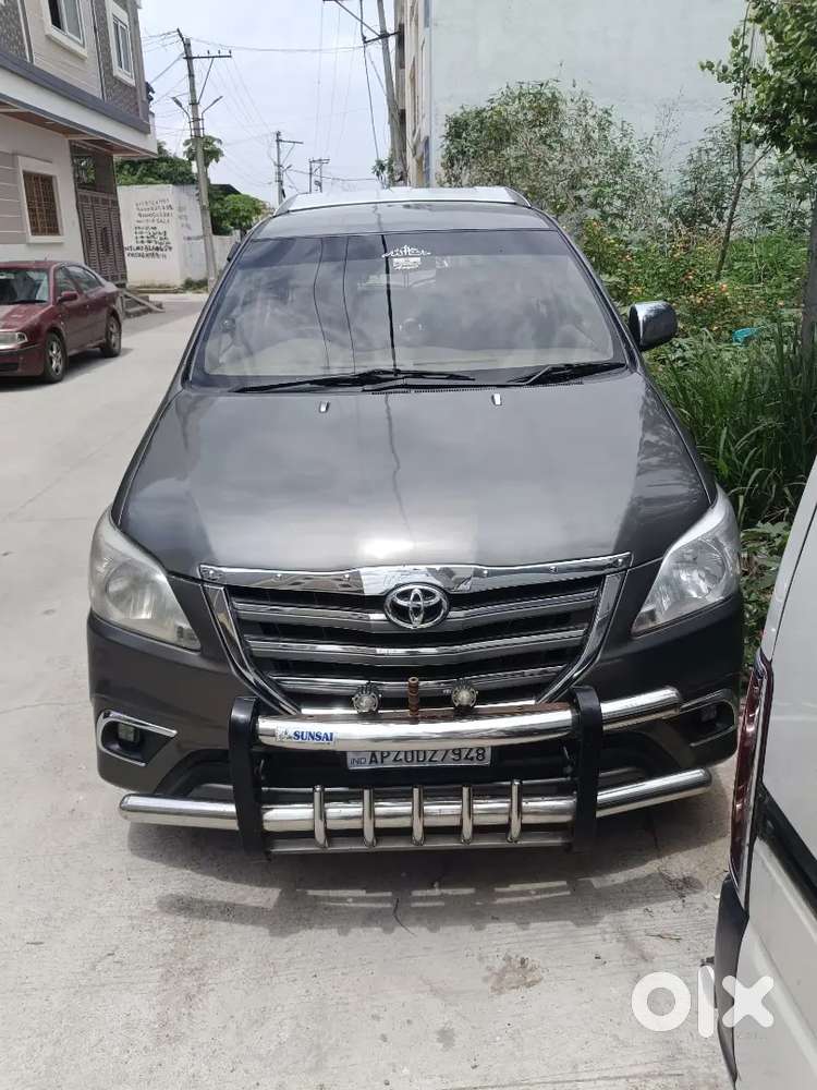 Toyota Innova 2009 Diesel 268000 Km Driven